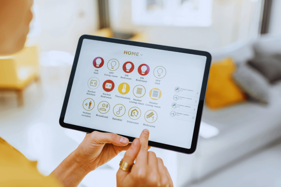 technological-innovations-for-guest-bedrooms-providing-modern-comfort