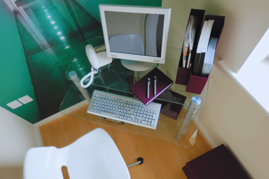 compact-style-efficient-decoration-for-small-home-offices